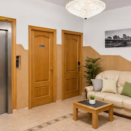 Milenium Albergue Els Monjos