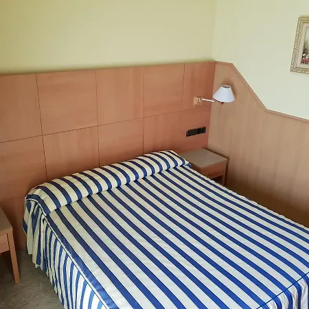 Hostel Milenium Els Monjos